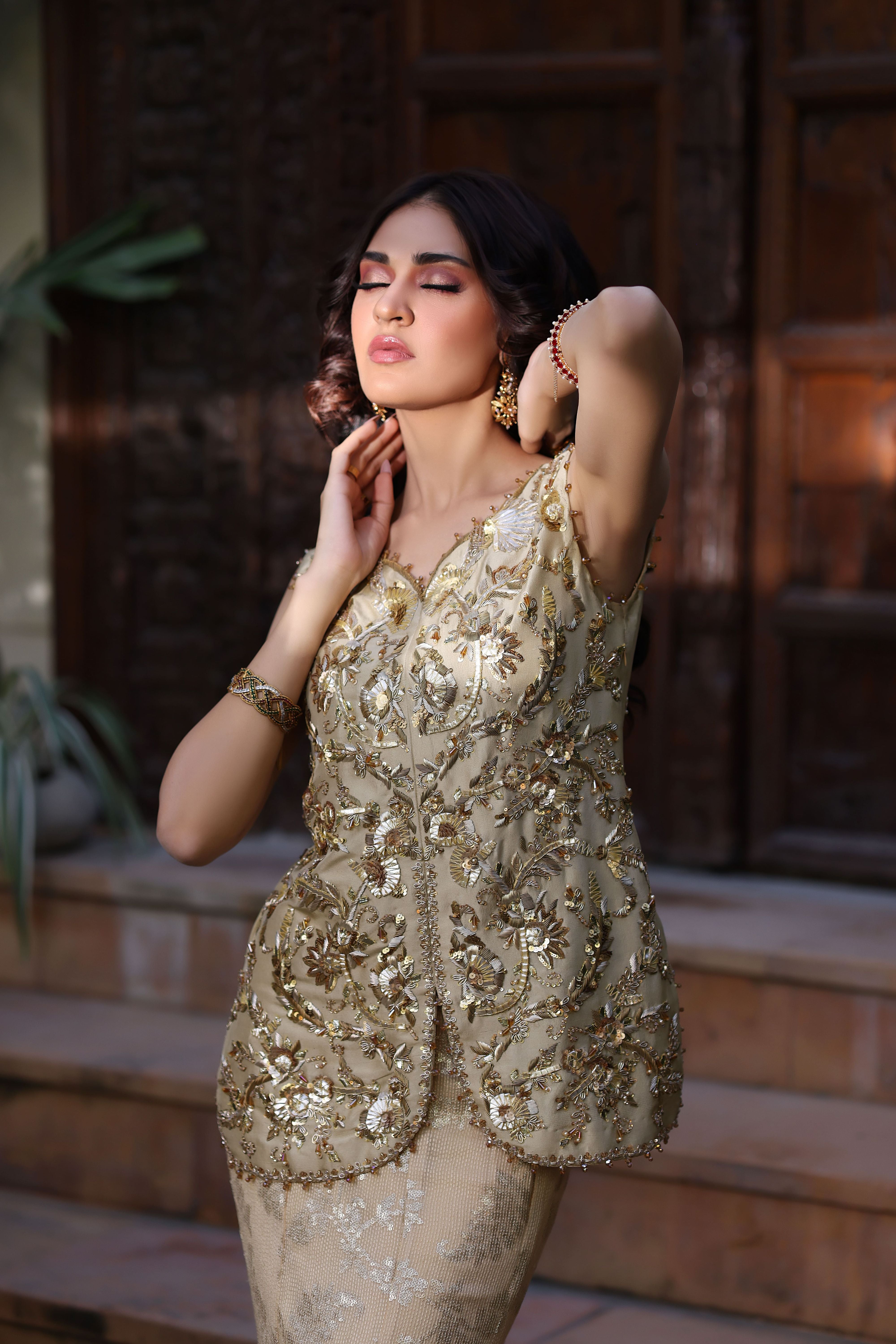 Gold Mermaid Nur Lehnga