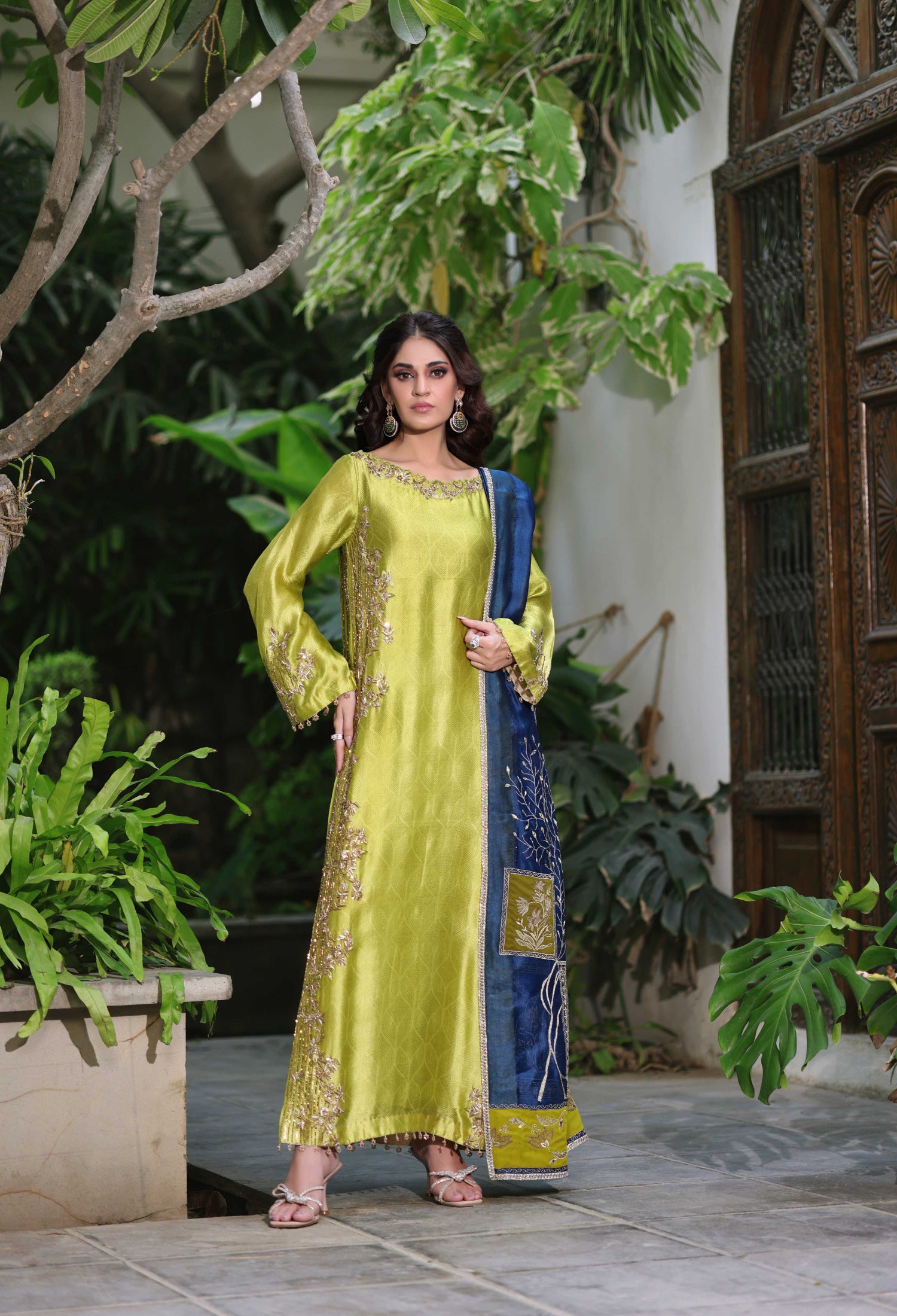 Metallic Chartreuse & Deep Navy Nur Ensemble