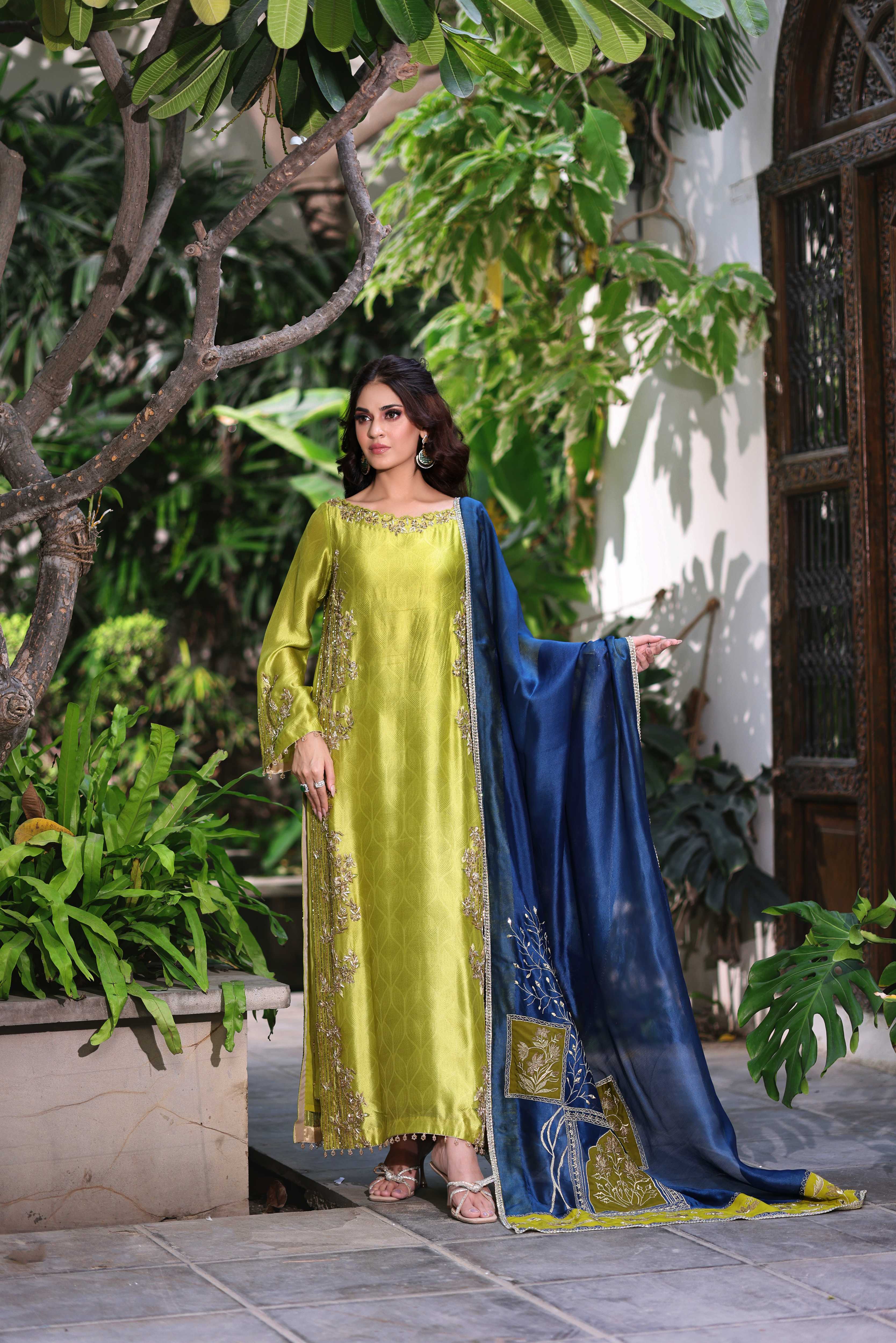 Metallic Chartreuse & Deep Navy Nur Ensemble
