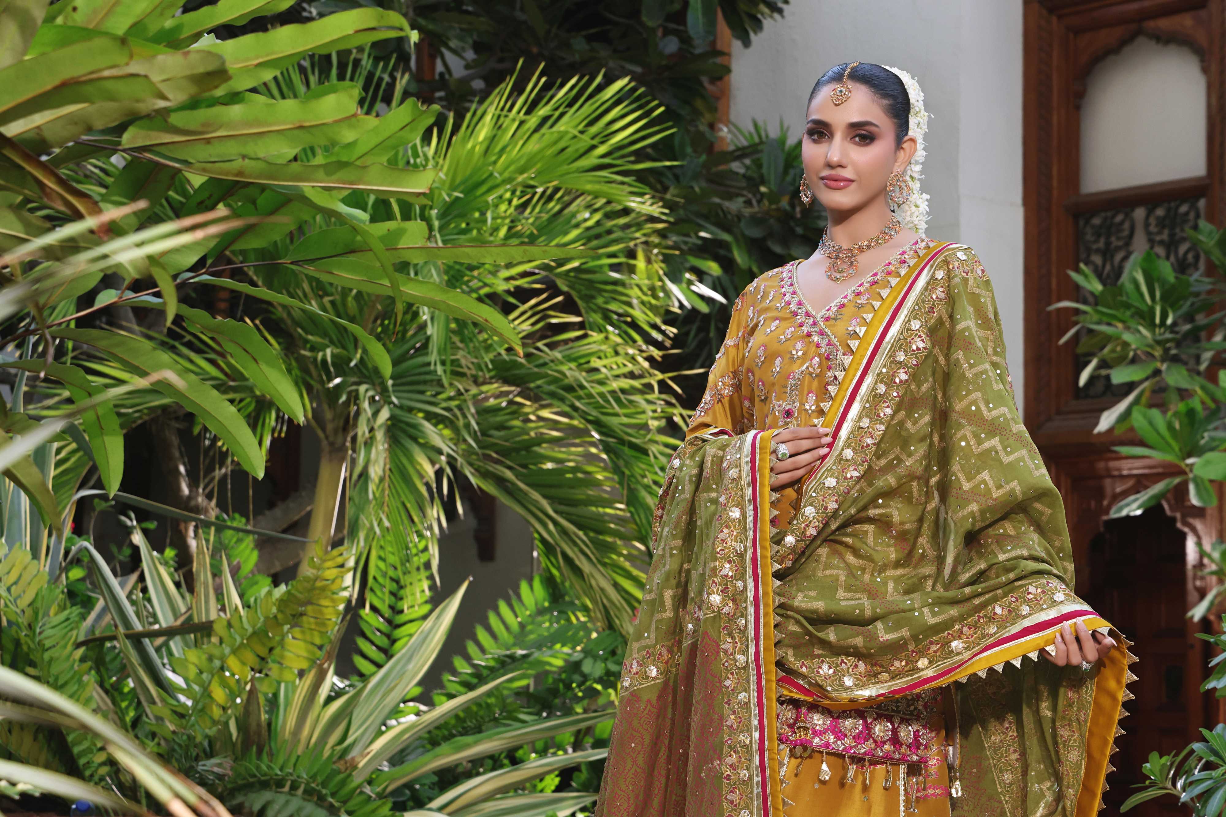 Nur e Amber Pallazo Set