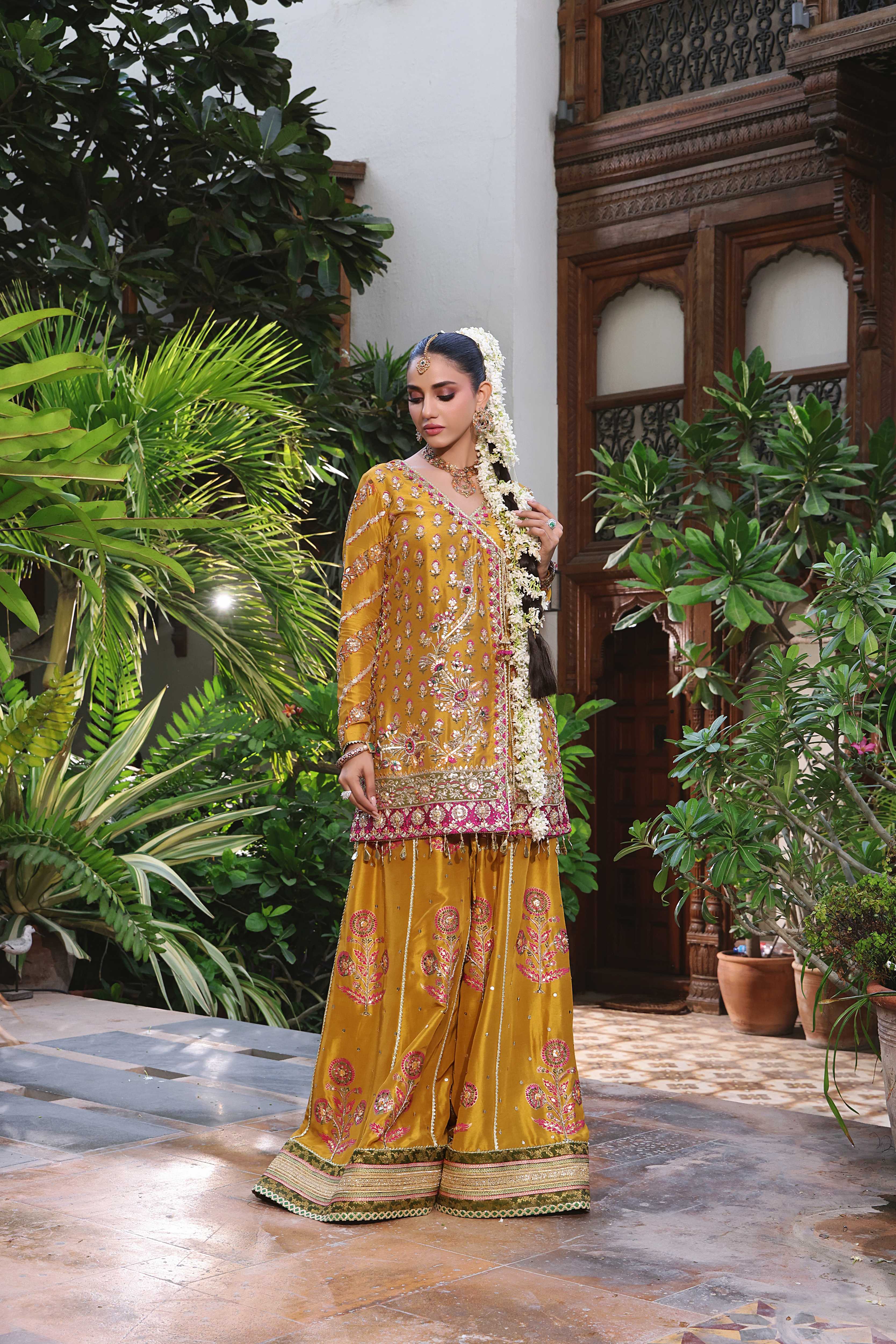 Nur e Amber Pallazo Set