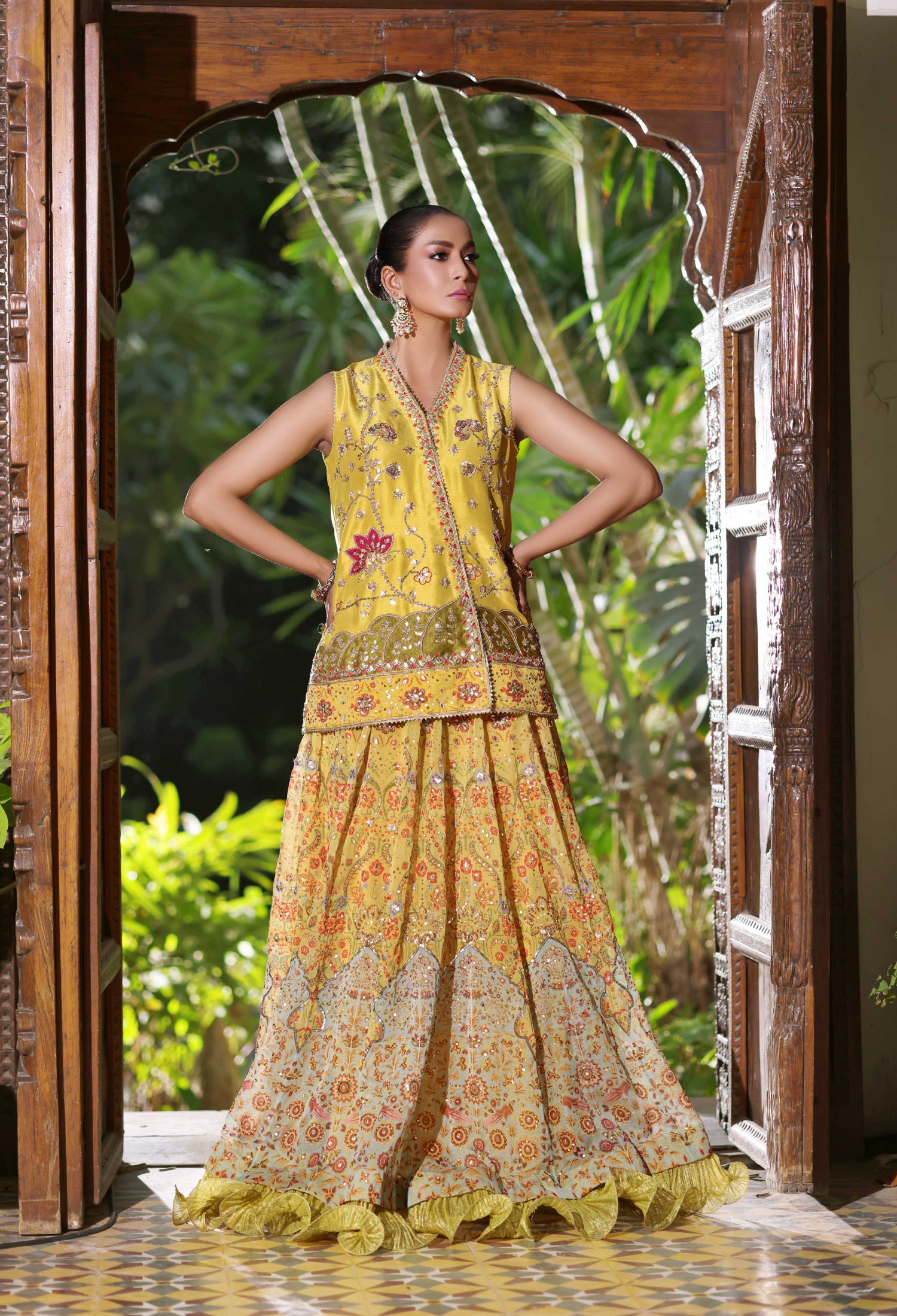 Nur-e-Amber Lenga Set