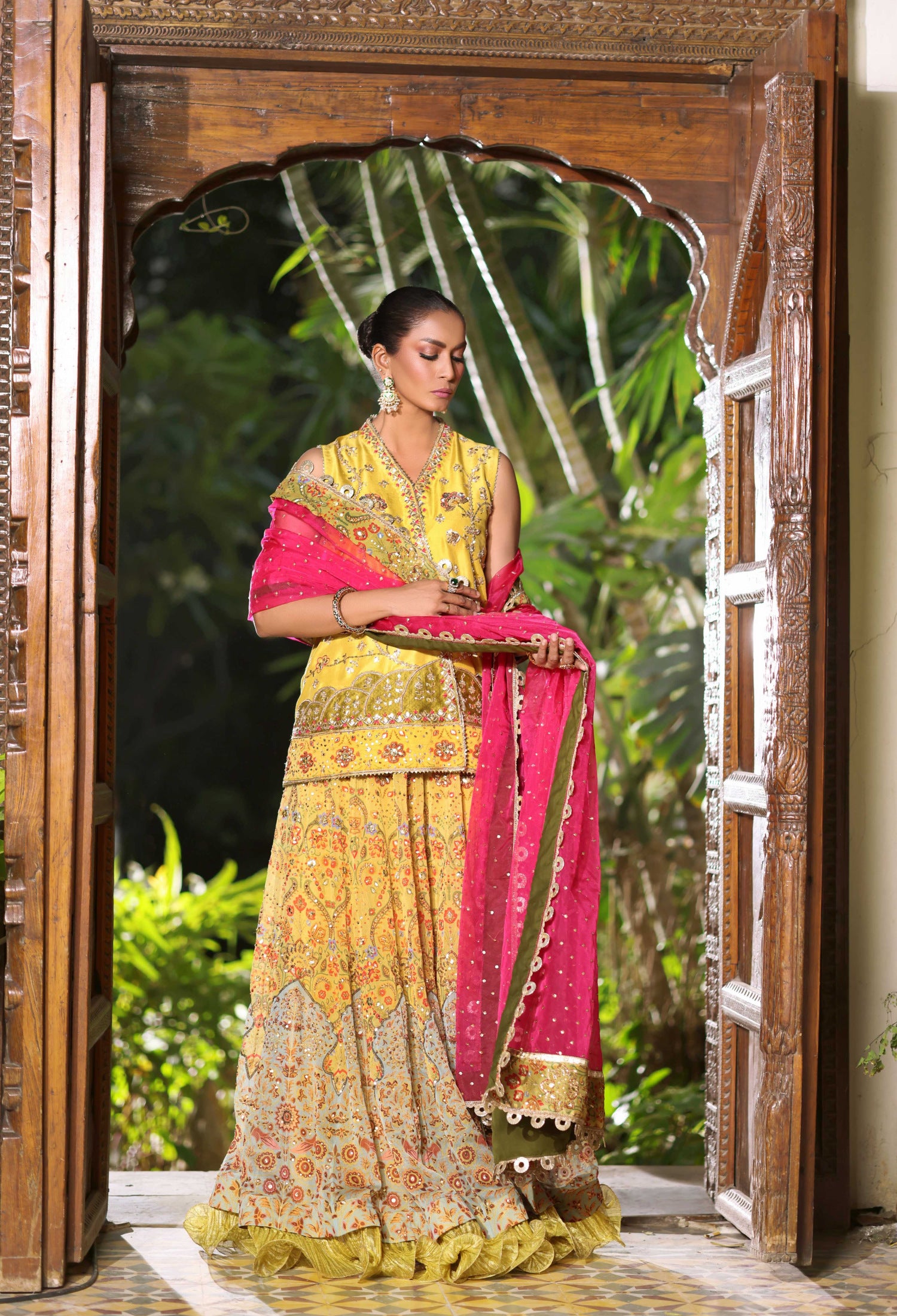 Nur-e-Amber Lenga Set