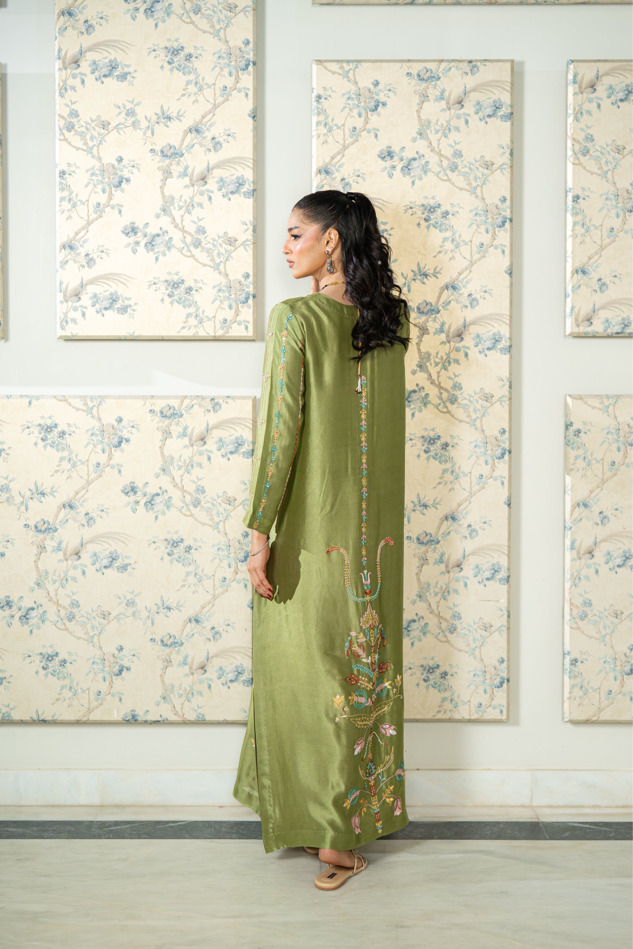 Pista Embroidered Lyra Set