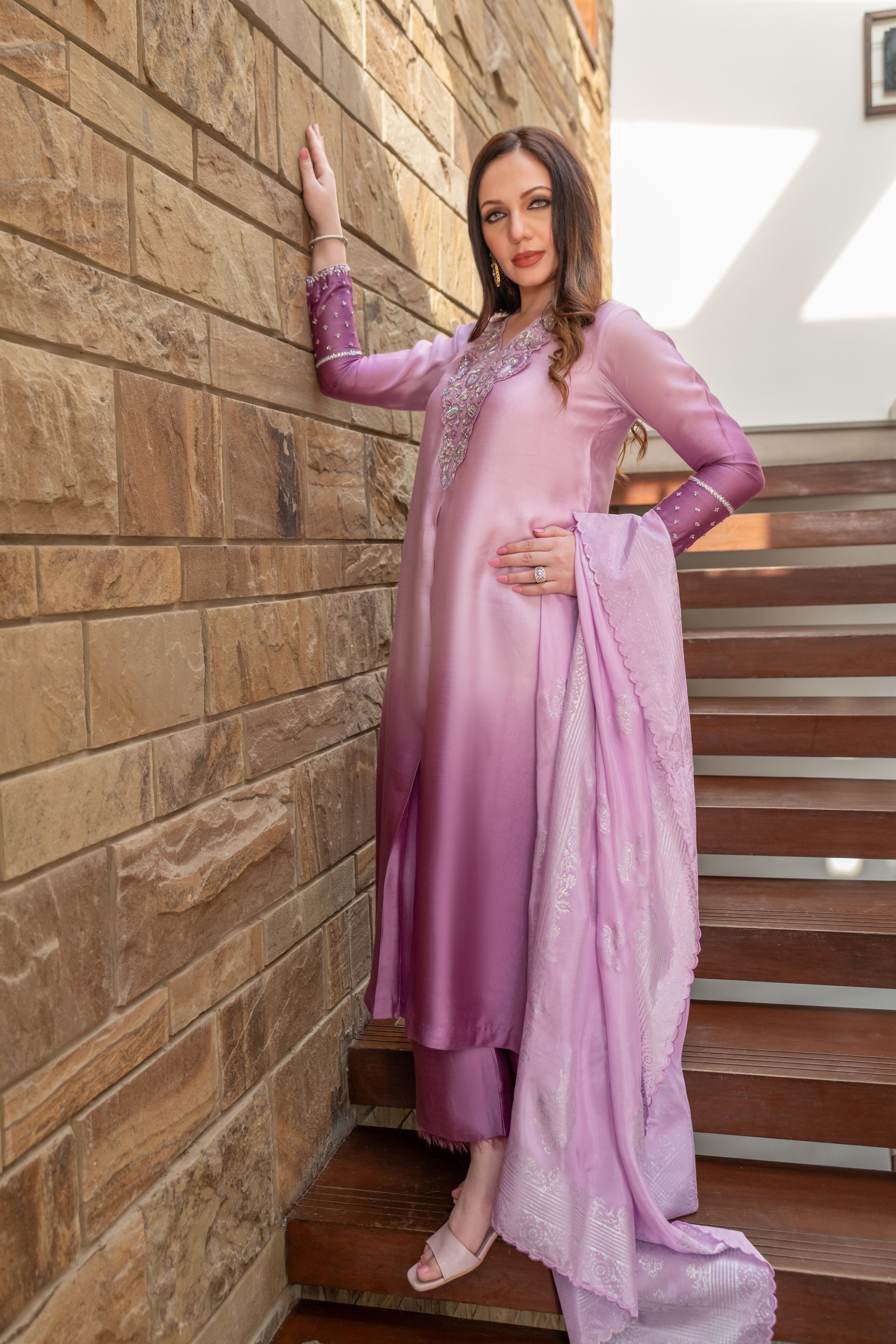 Purple Shaded Sheesha Outfit