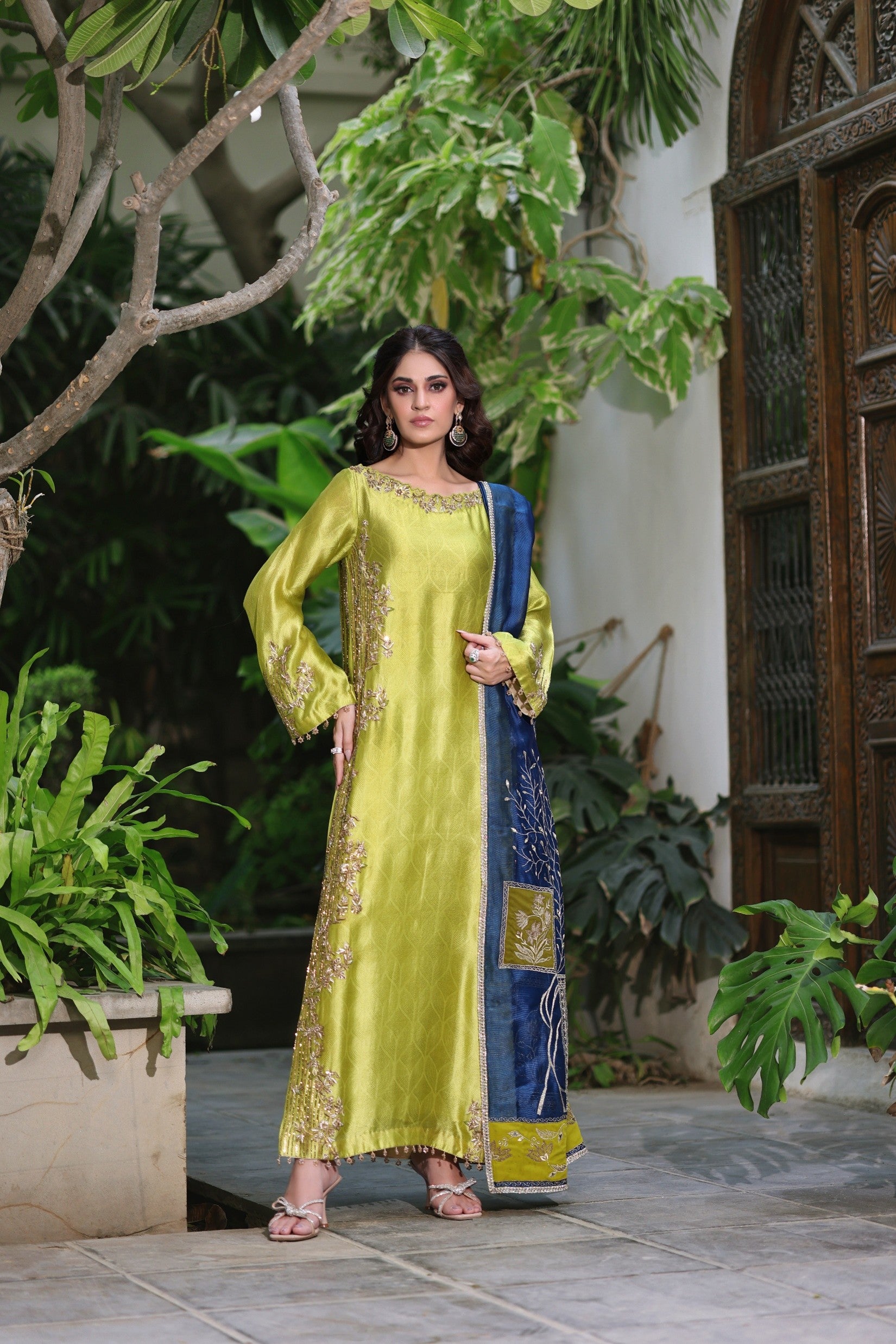 Metallic Chartreuse & Deep Navy Nur Ensemble