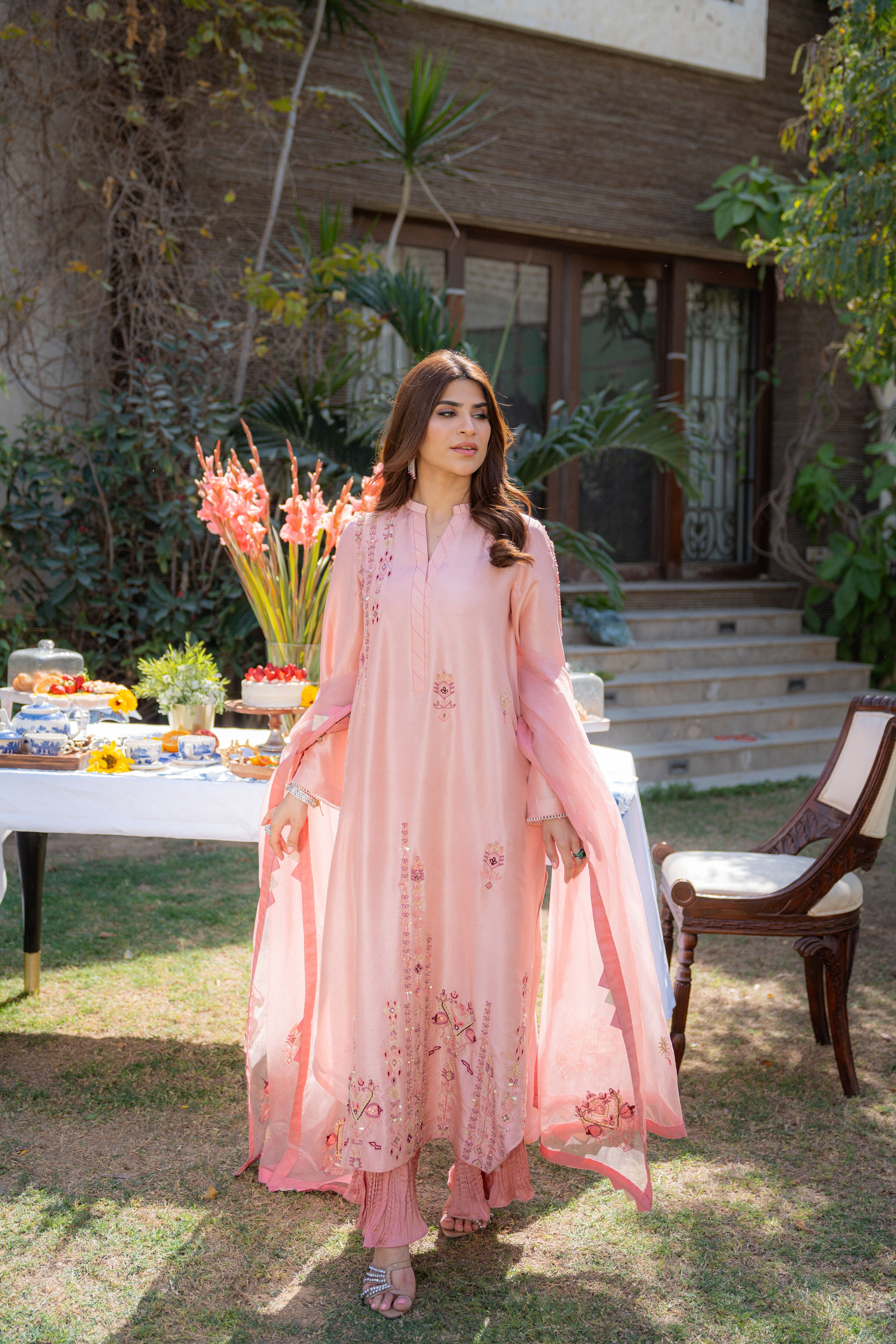 Peach pink Pari Outfit