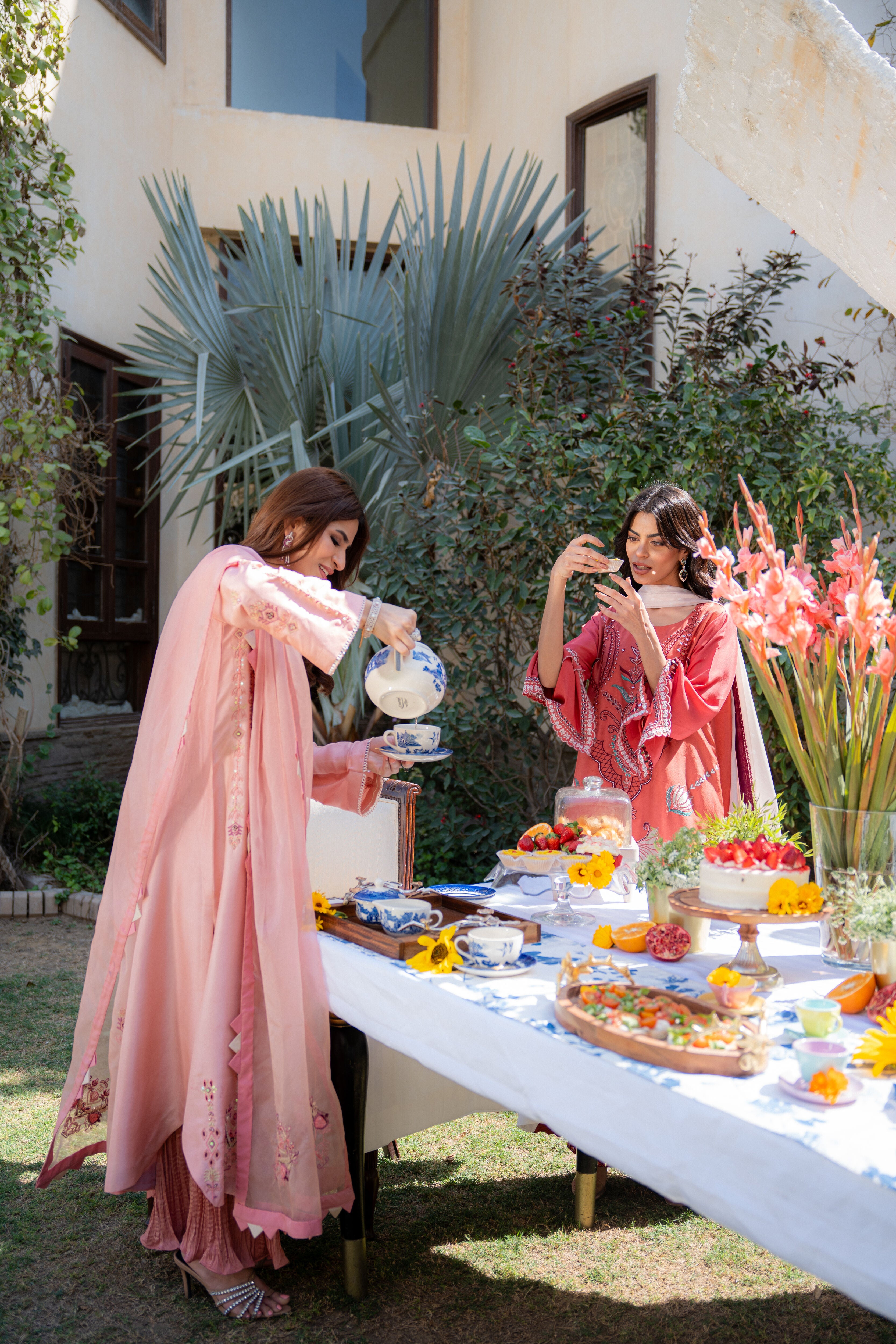 Peach pink Pari Outfit