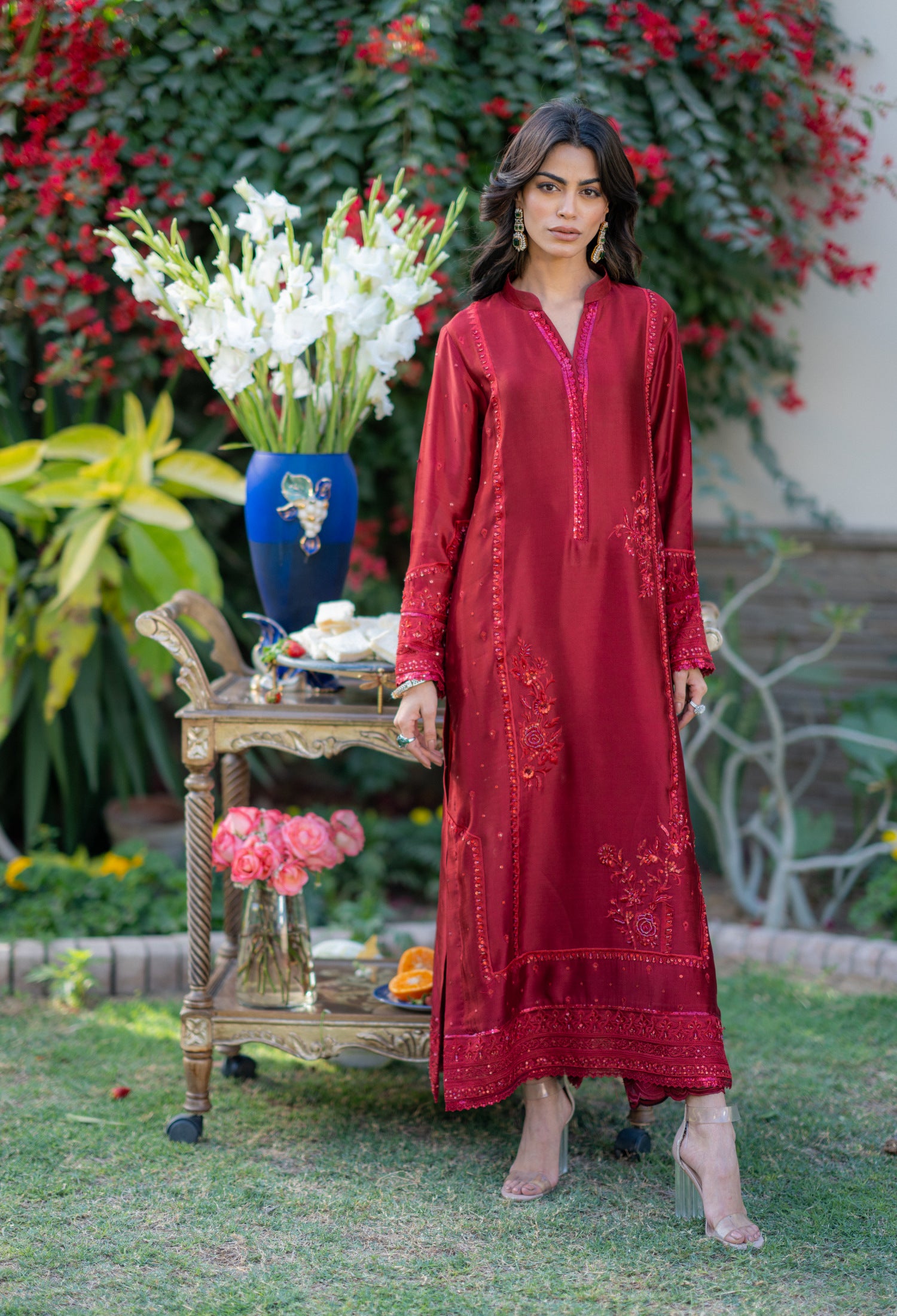 Red Pari Sheesha Outfit