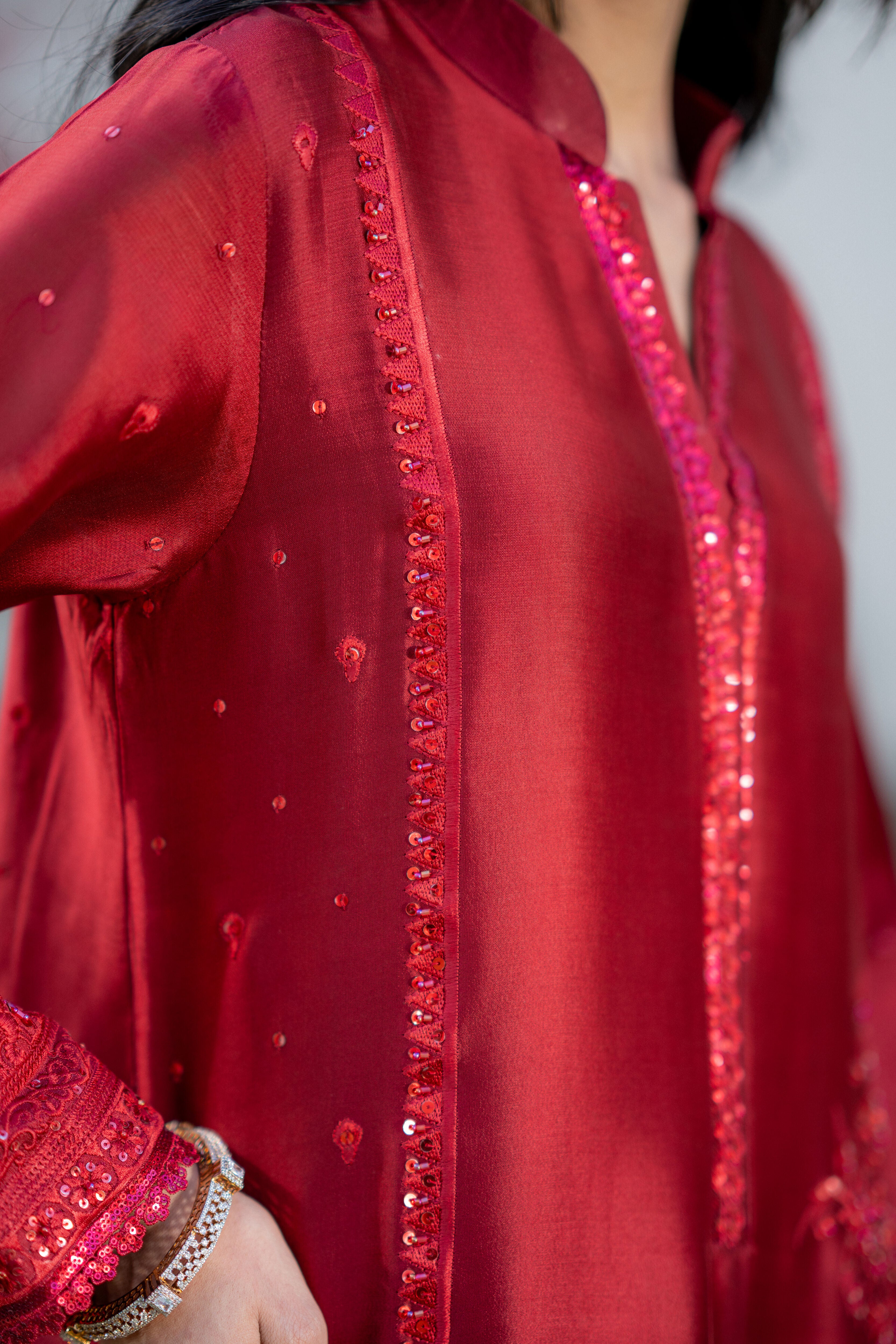 Red Pari Sheesha Outfit