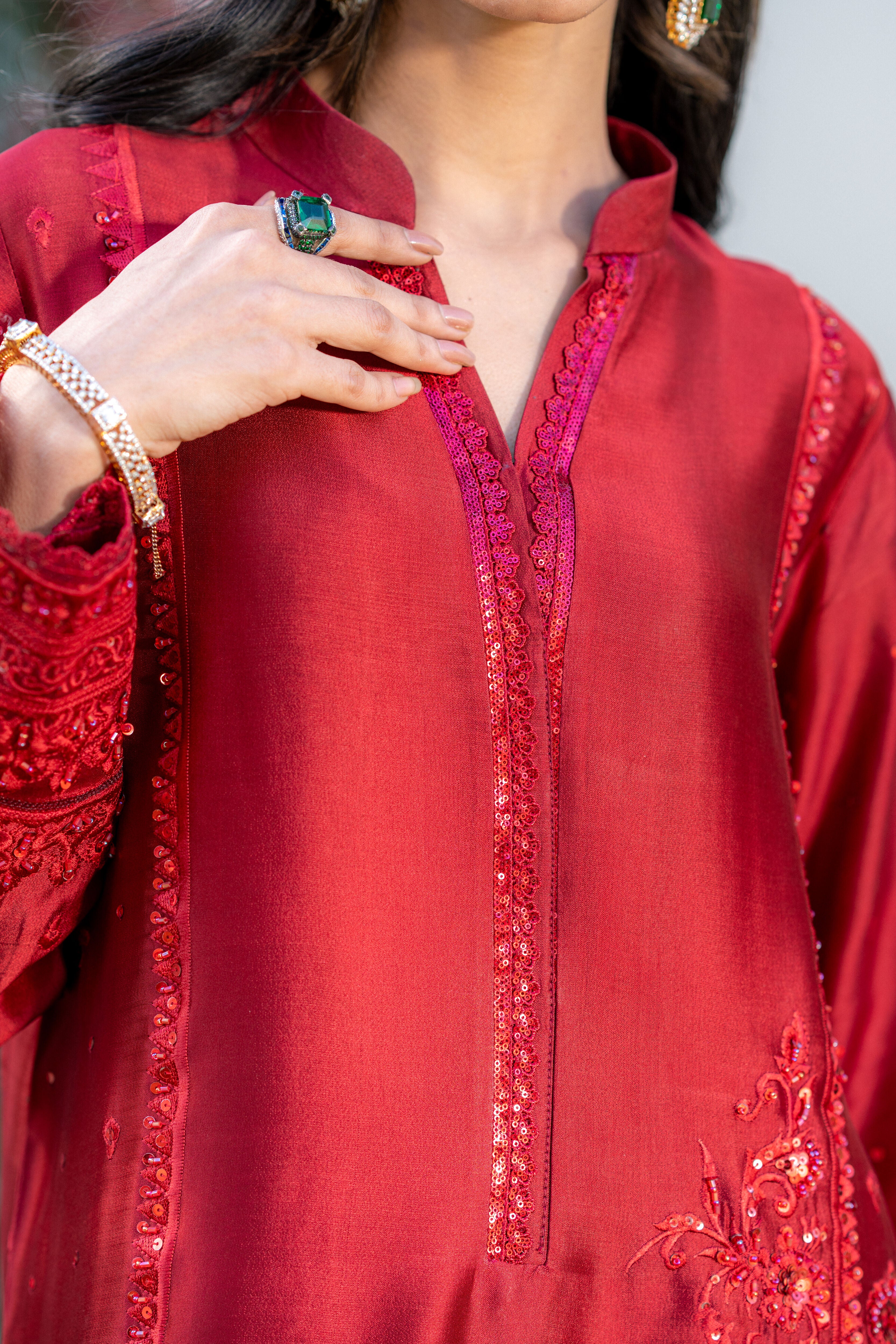 Red Pari Sheesha Outfit