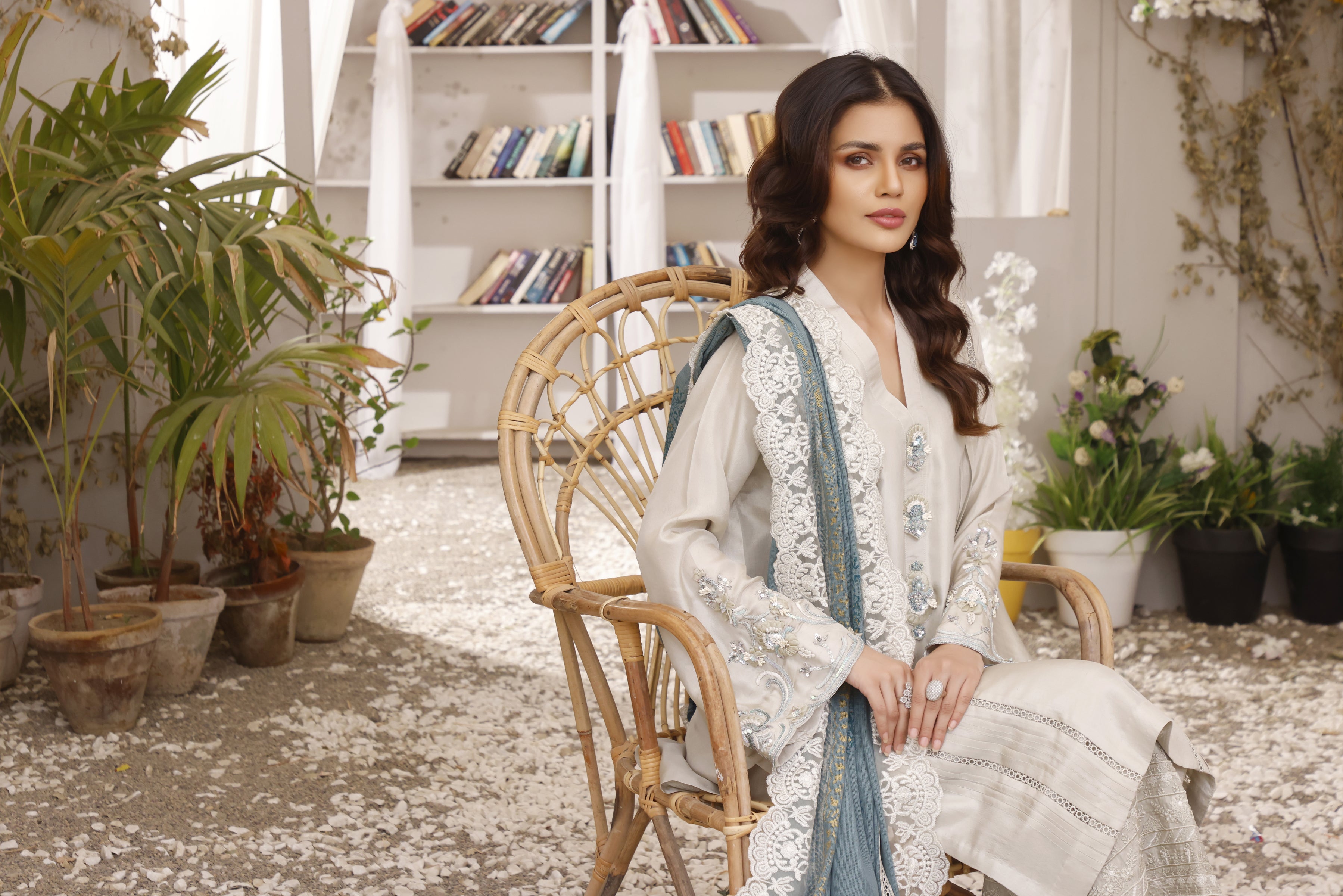 School Grey & Ivory Outfit