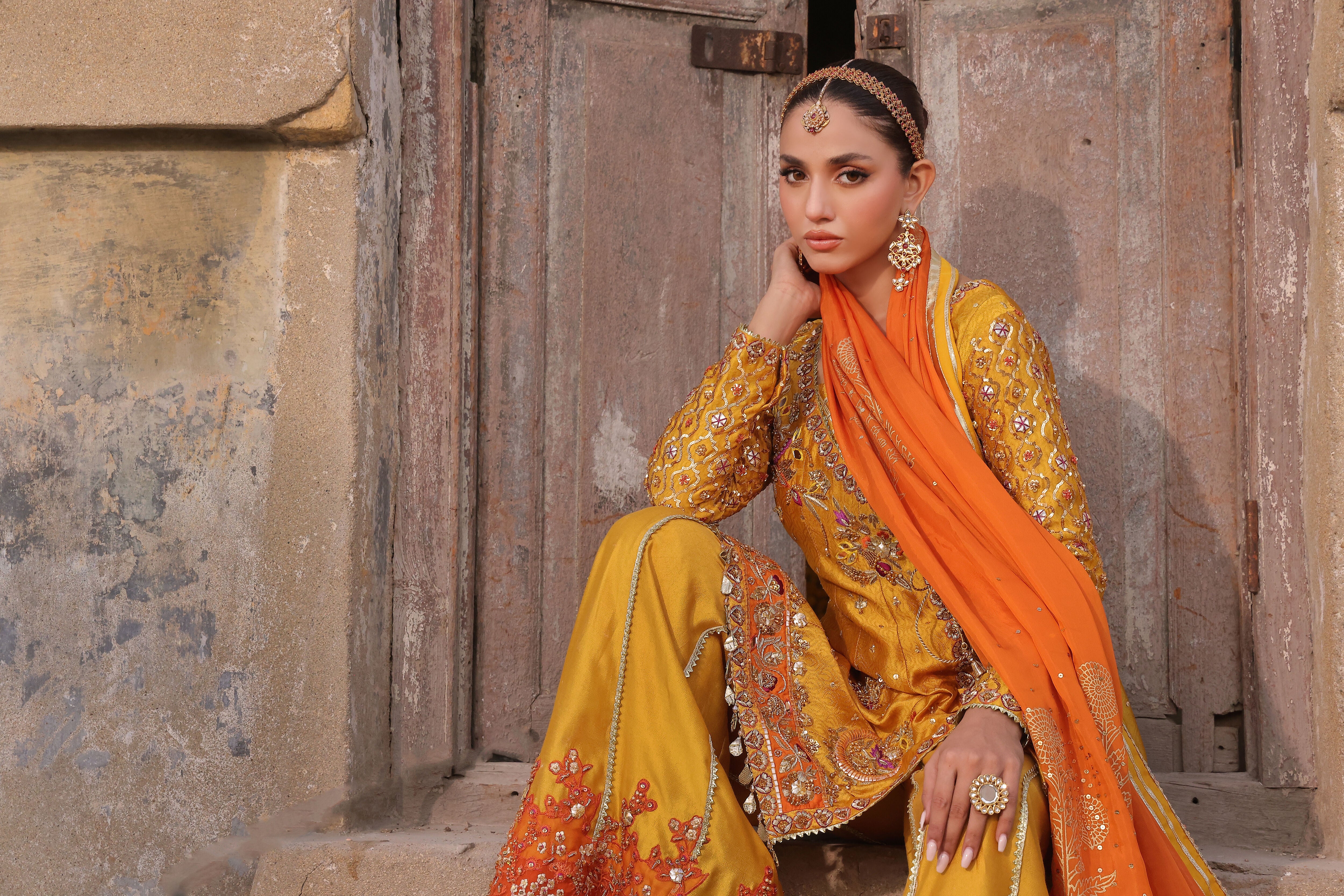 Mayun jora - Sheesha Peplum set