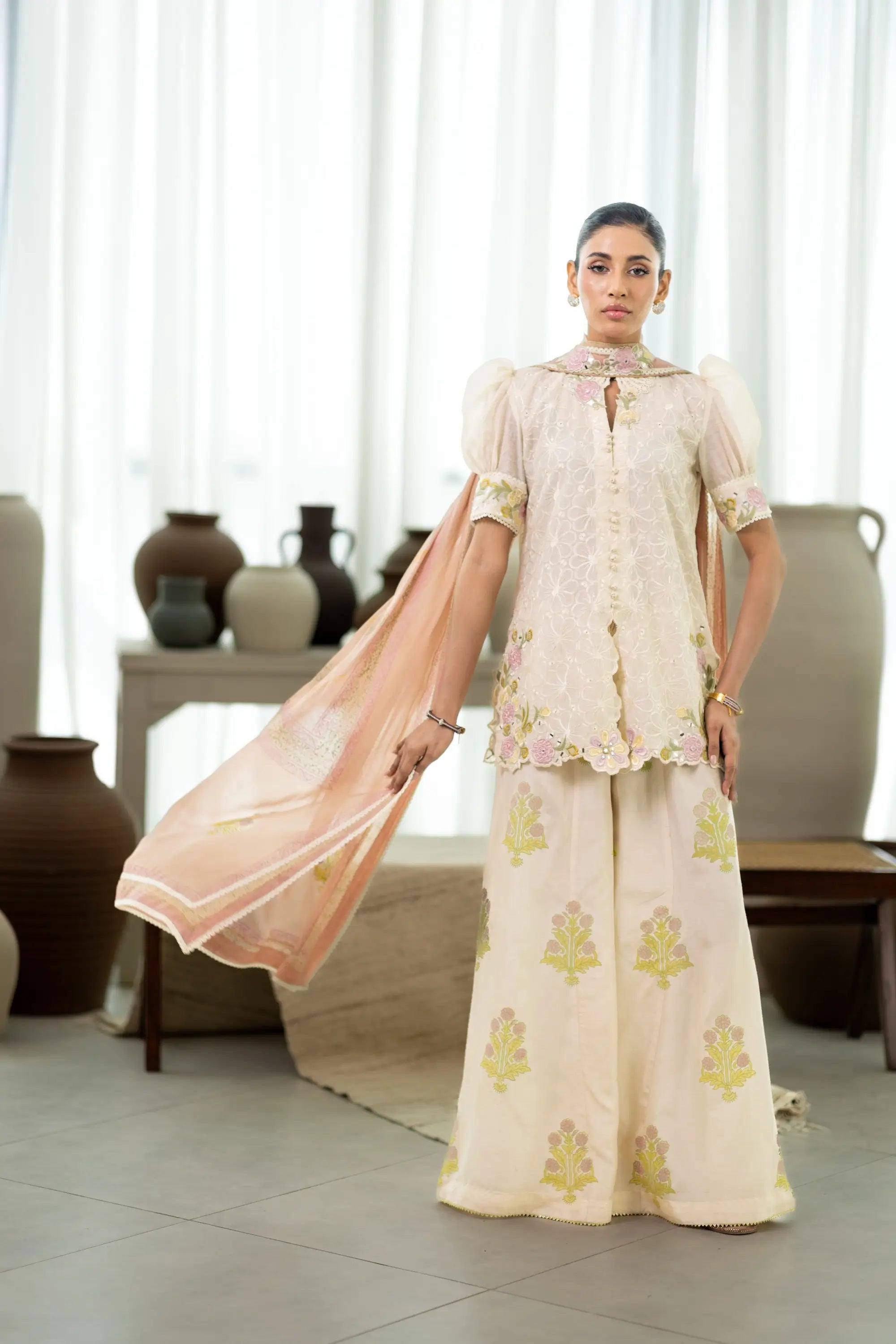 Ivory Fleur Sanam