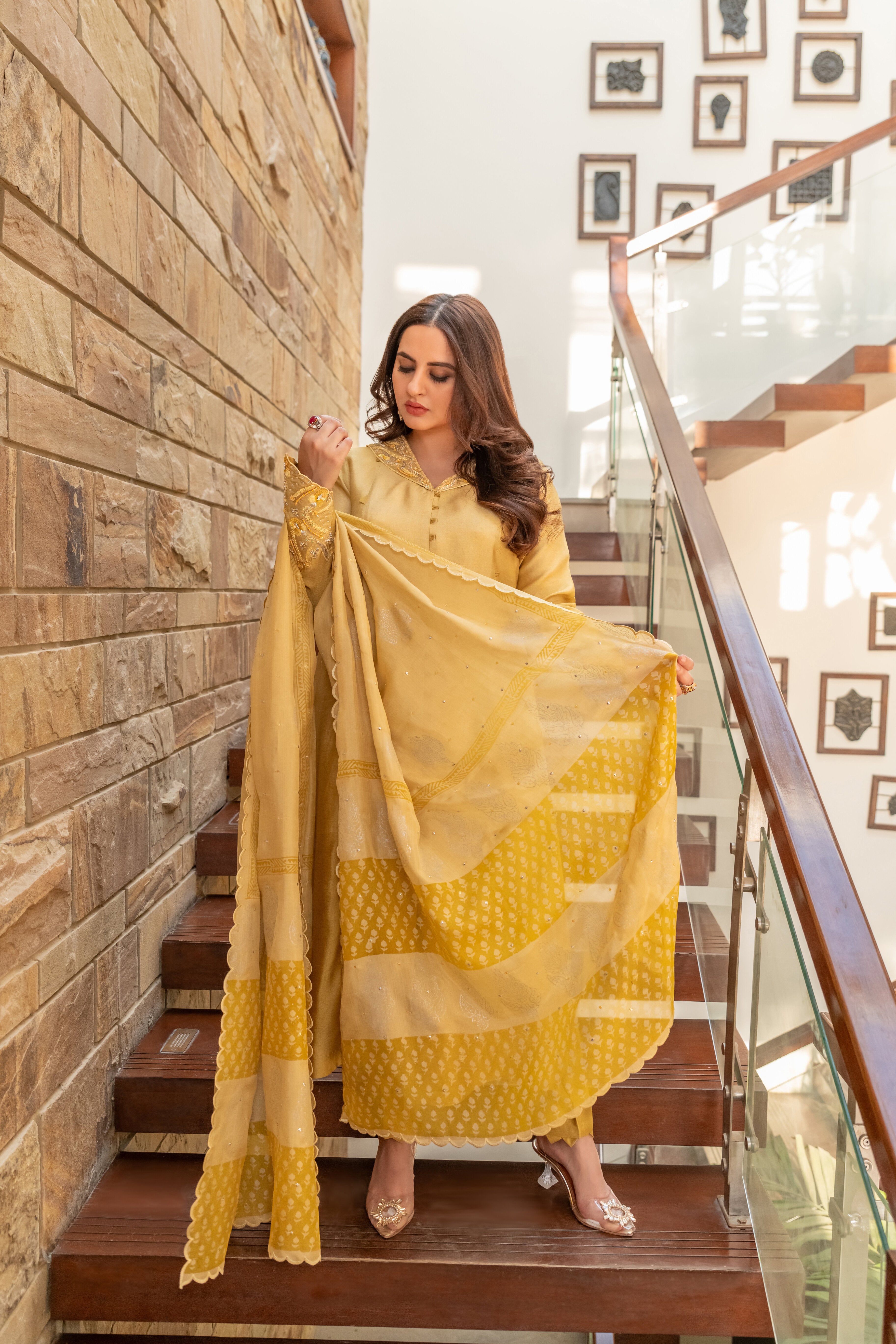 Yellow Shaded Sheesha Outfit