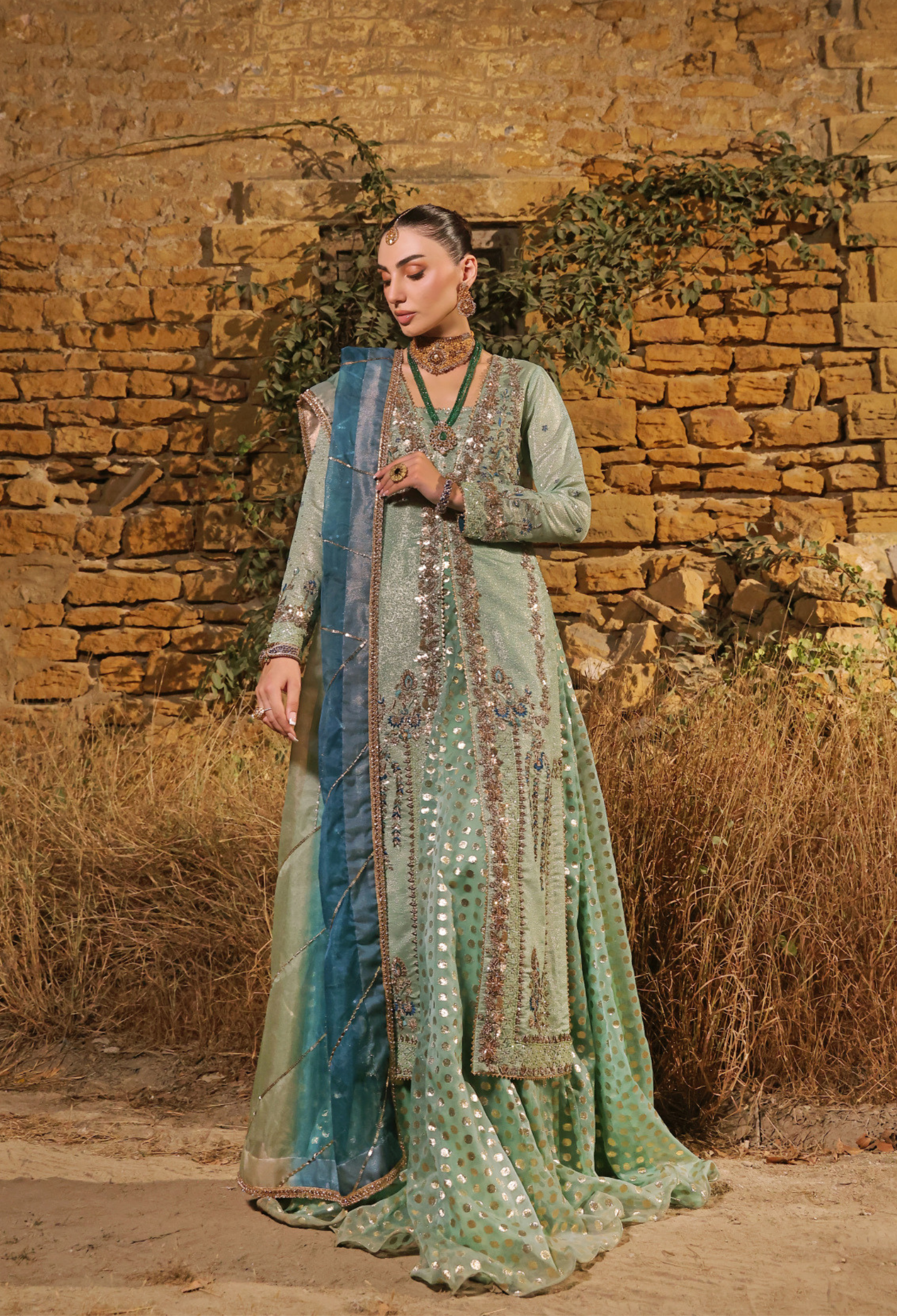 Ferozi Rosegold Bano Jacket