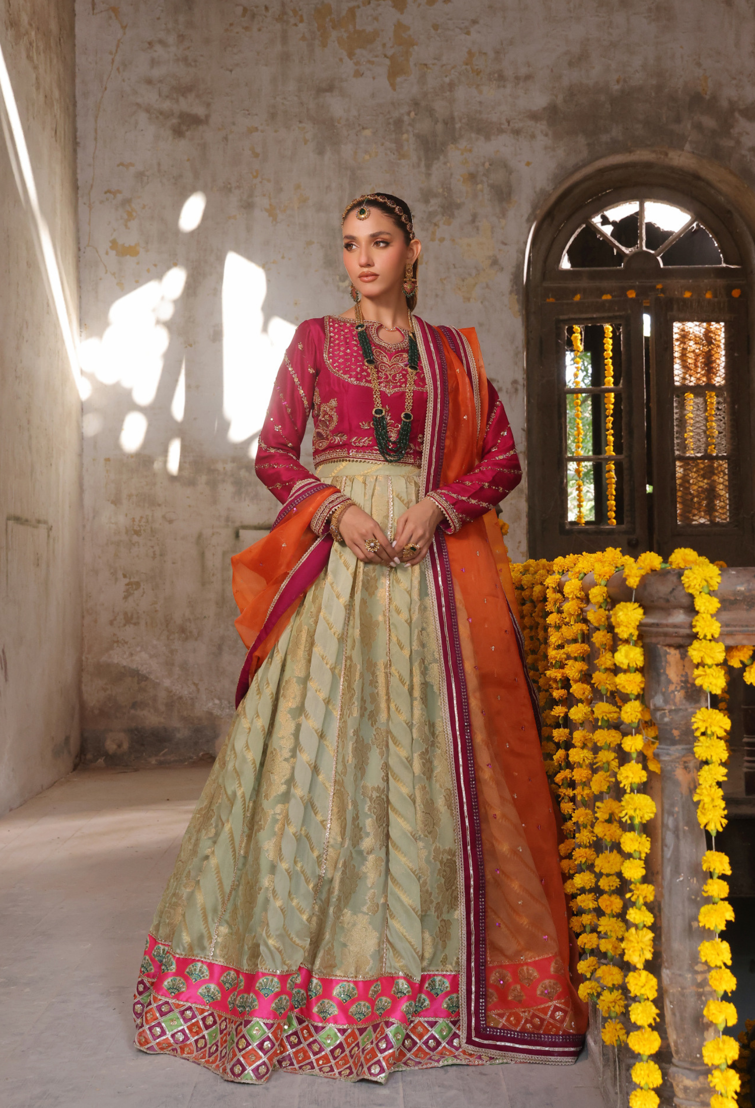 Mahnoor Bano Magenta Tri- Set