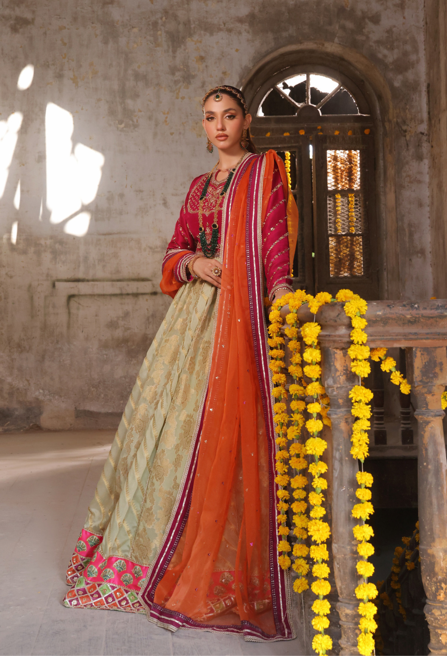 Mahnoor Bano Magenta Tri- Set