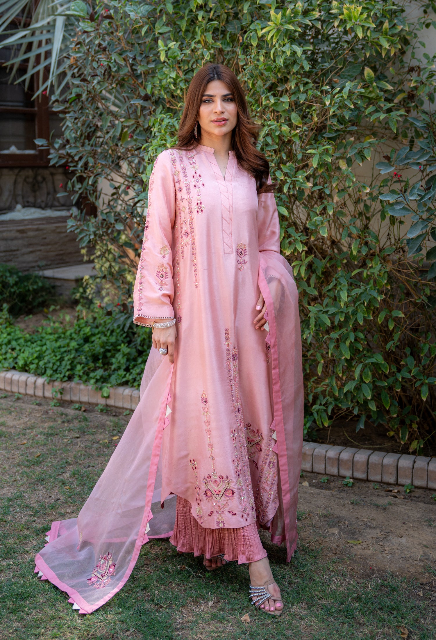 Peach pink Pari Outfit