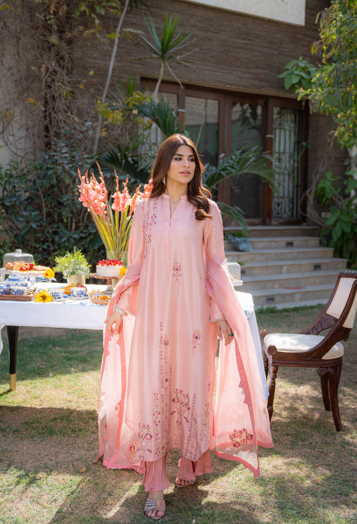 Peach pink Pari Outfit