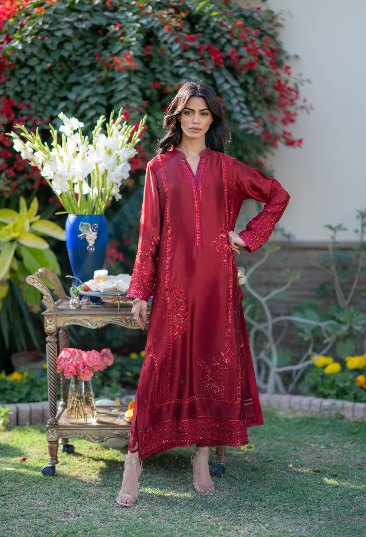 Red Pari Sheesha Outfit