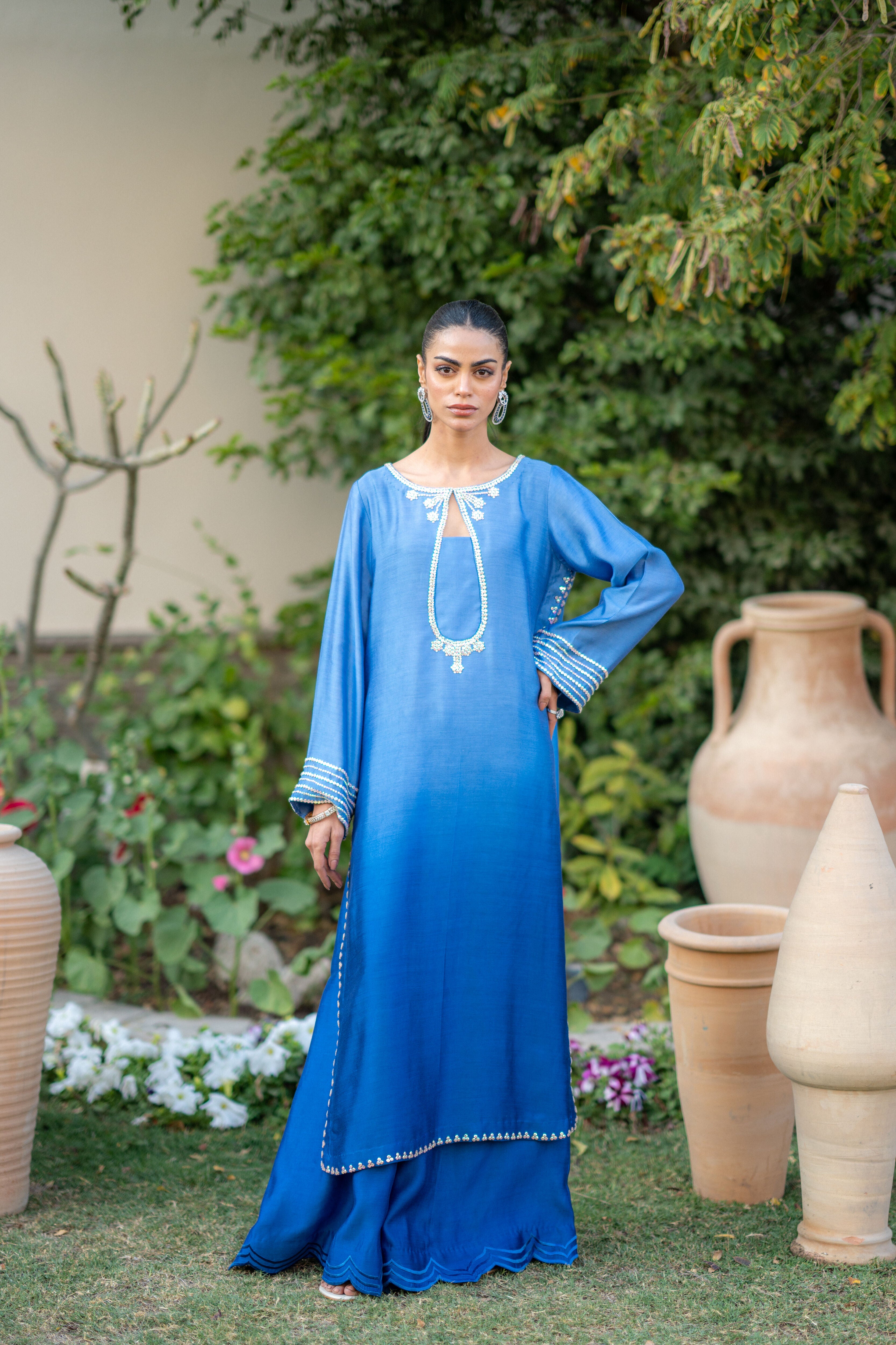 Blue Shaded Sheesha Outfit