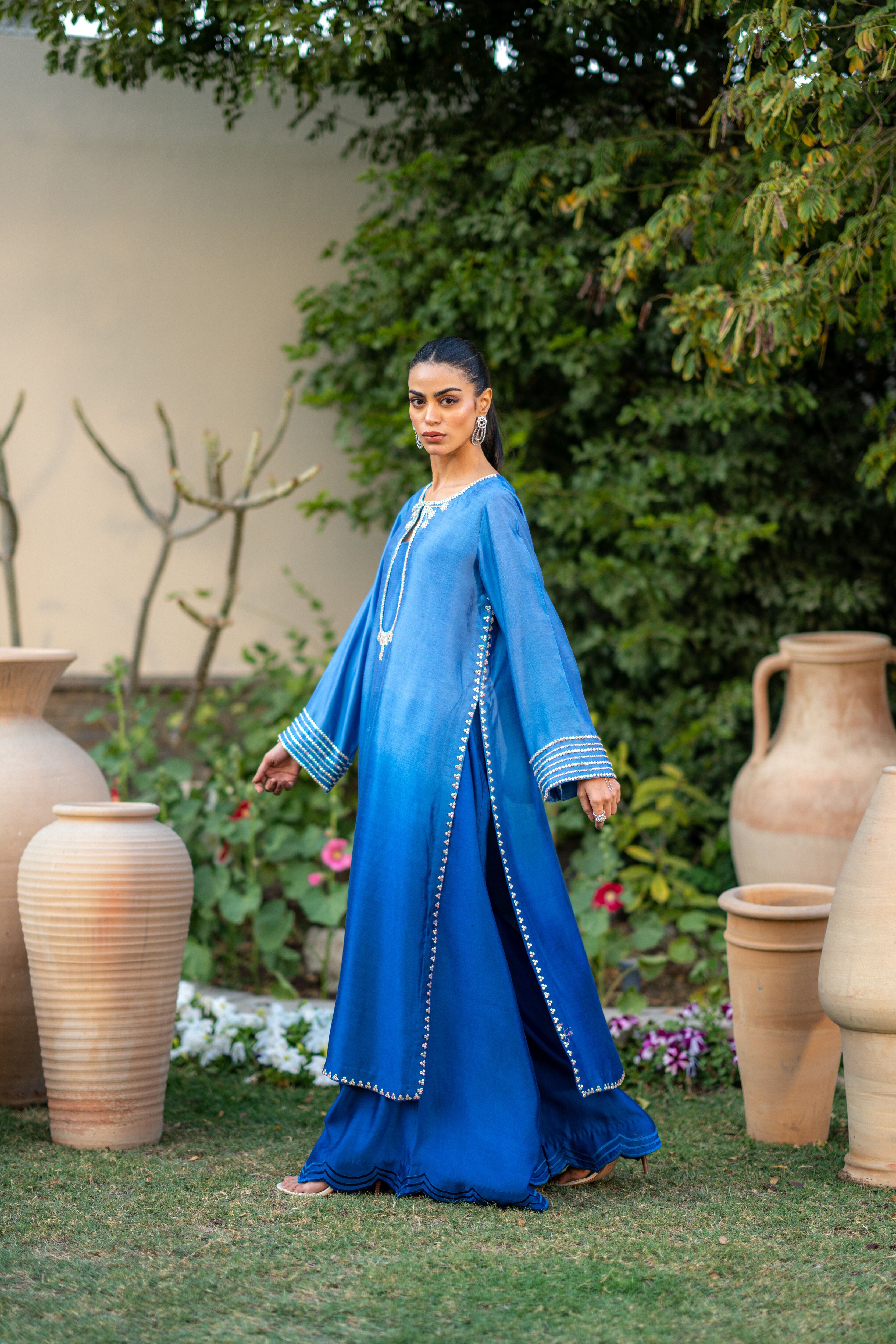 Blue Shaded Sheesha Outfit