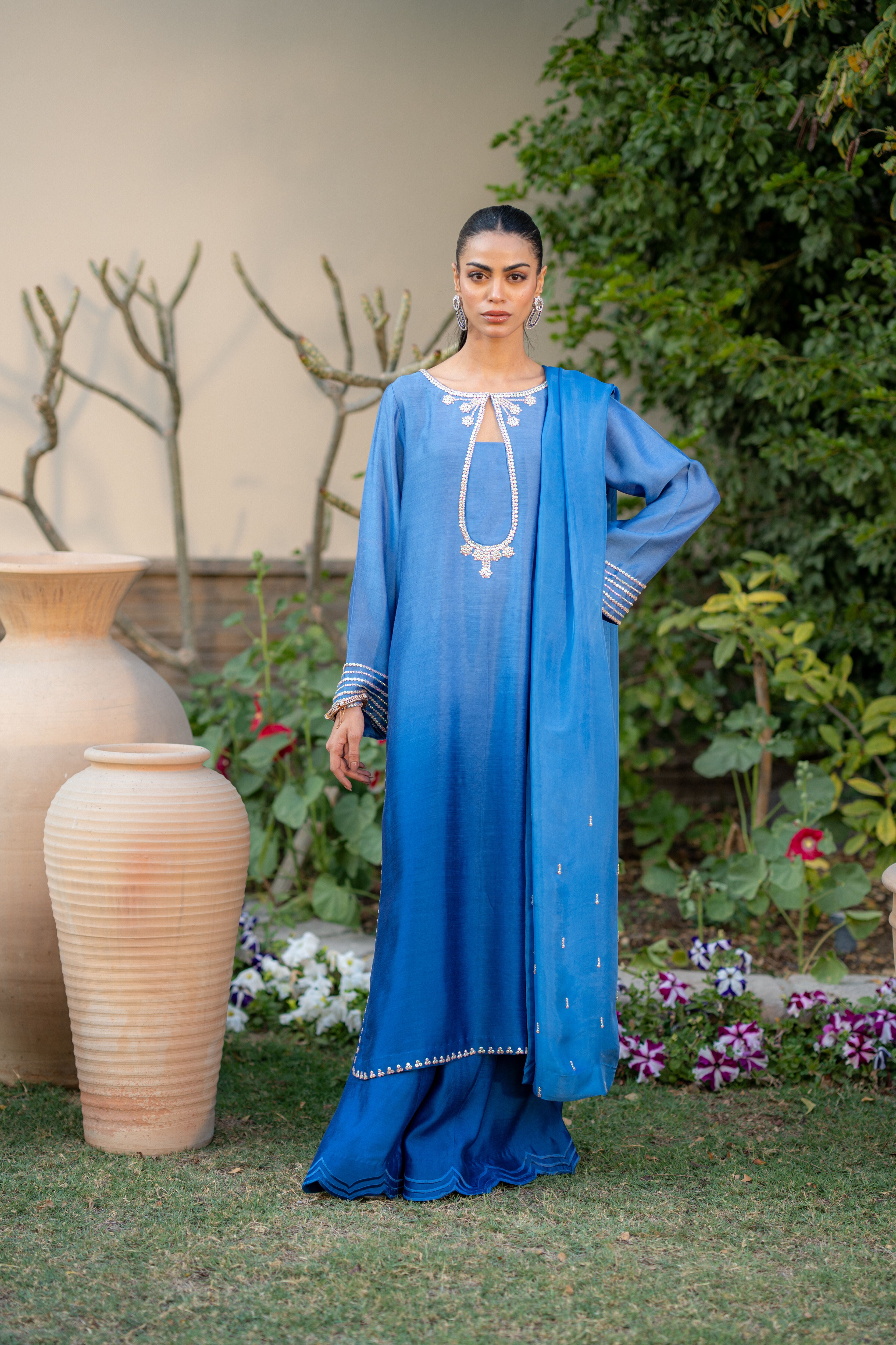 Blue Shaded Sheesha Outfit